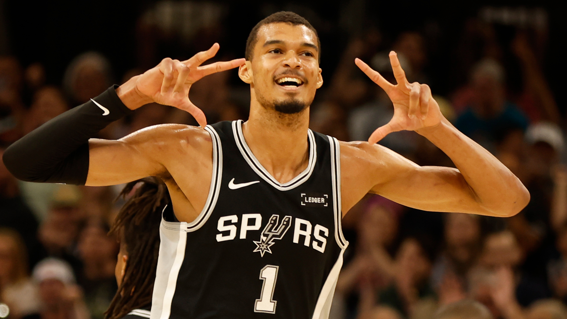 星空体育-NBA把季后赛赛程做成盲盒,10队周日才拆封